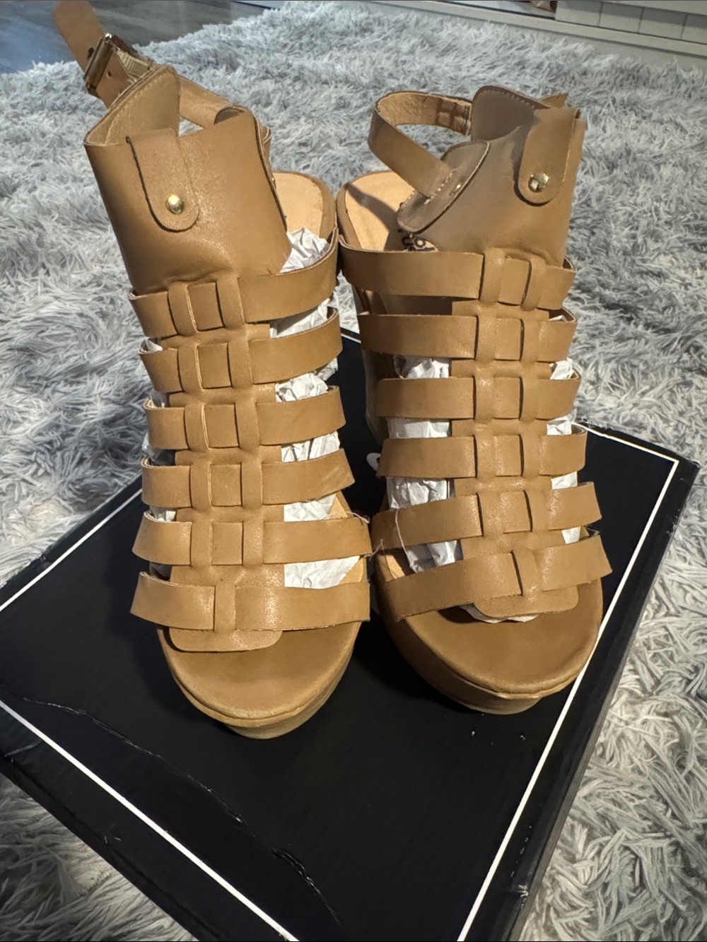 NIB Qupid Tan Strappy Gladiator Wedge Sandals